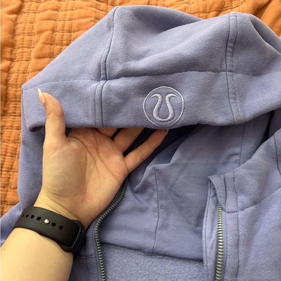 Dark lavender lululemon cropped full zipped scuba - Picture 3 of 3
